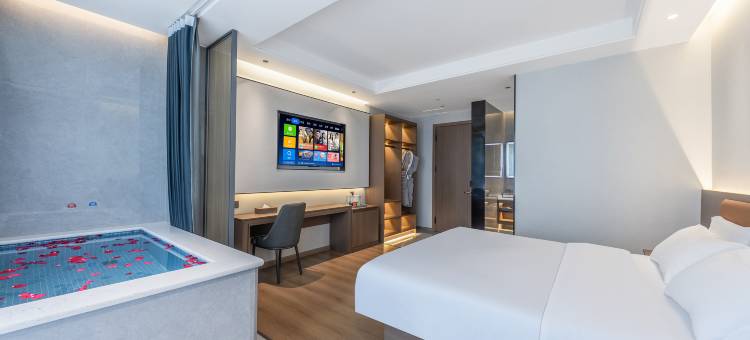 弥勒拾月柏雅温泉酒店(湖泉生态园湖泉半山温泉店)图片