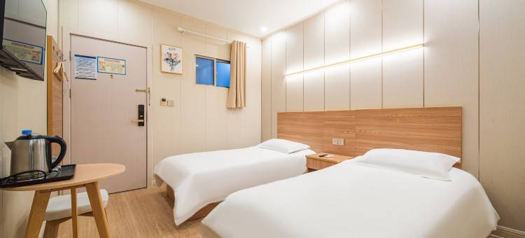 轻住·长裕优选酒店(上海儿童医学中心蓝村路地铁站店)图片