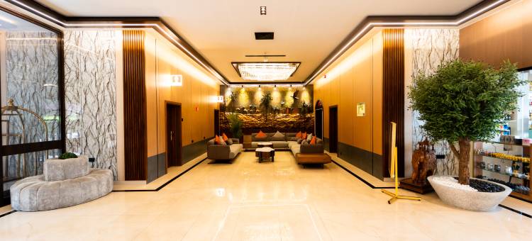 阿斯托里亚大酒店(Grand Astoria Hotel)图片
