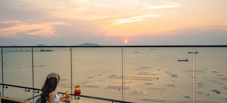 是拉差滨海湾诺富特酒店(Novotel Marina Sriracha)图片