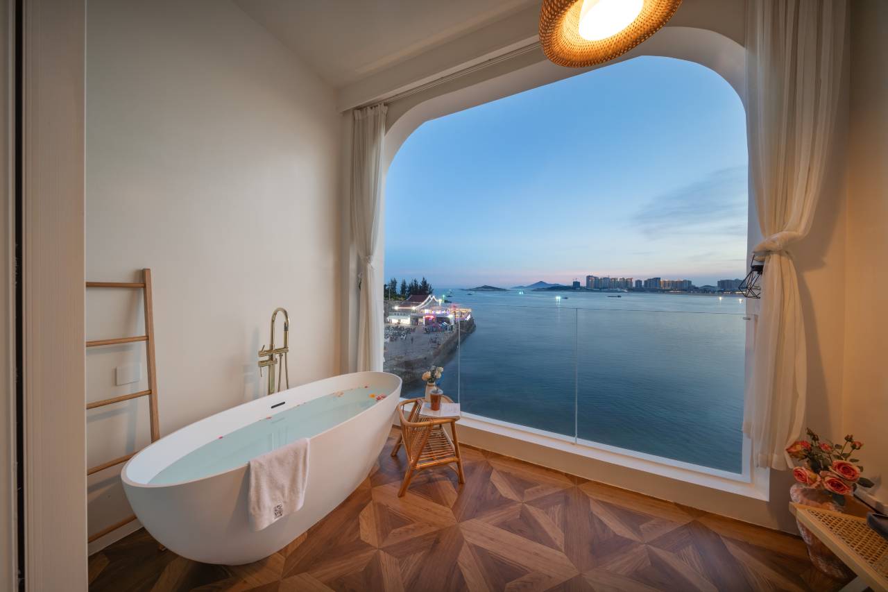 东山岛森椰SeaView·庭院设计度假美宿(南门湾一线观海店)图片