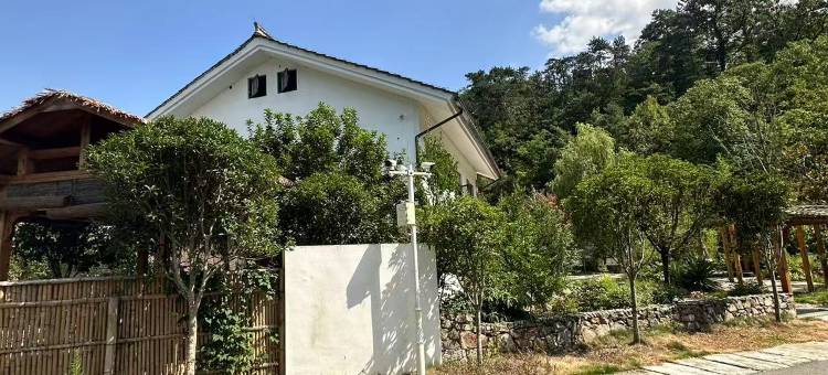 山坡上陌野山居民宿图片