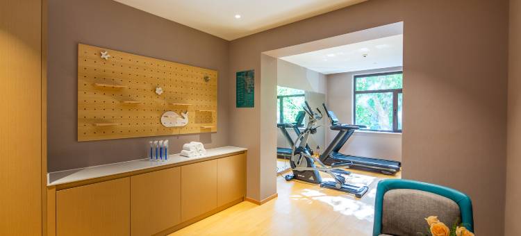 白玉兰酒店(石家庄白求恩国际和平医院五十四所生活区店)图片