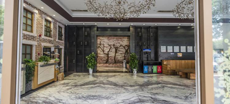 柏纳酒店(宁波老外滩曙光地铁站店)图片