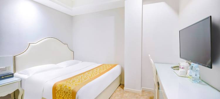 竹溪168假日酒店(武陵不夜城竹溪广场公园店)图片