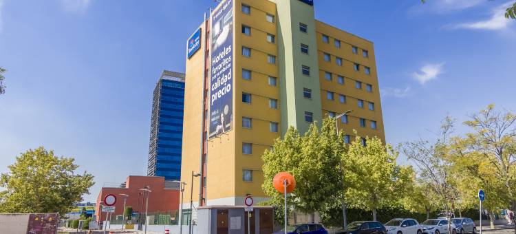 马德里阿尔卡拉德埃纳雷斯康铂酒店(Travelodge Madrid Alcala de Henares)图片