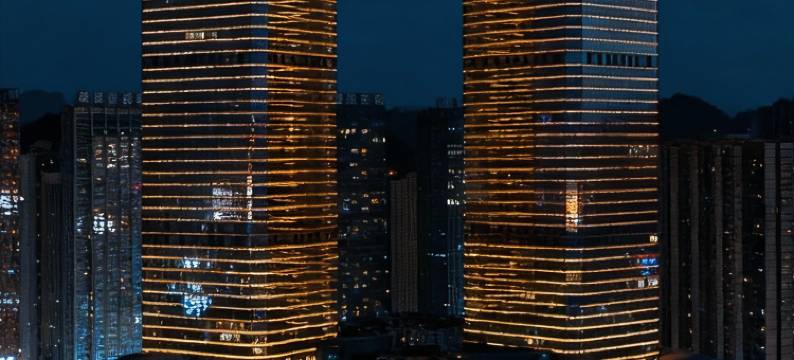 Shimmer·凯宾皇冠高空影音酒店(贵阳花果园购物中心店)图片