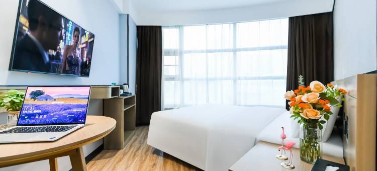 曼天雨酒店(武汉友谊大道湖北大学地铁站店)图片