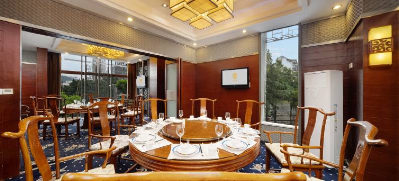 ZHANG翼德酒店(张飞牛肉旅游景区店)图片