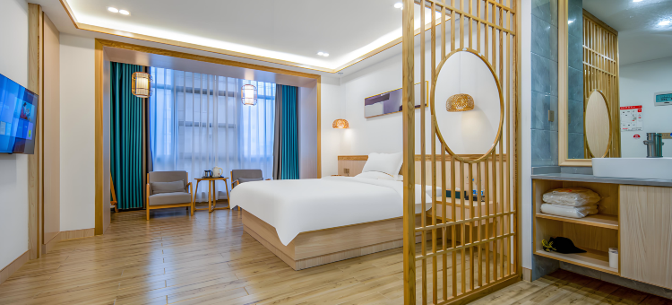 玖典酒店(临高富罗天街汽车站店)图片