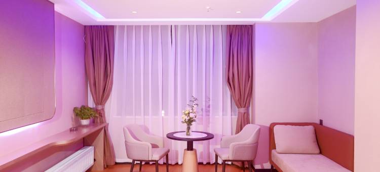 乐至乐曼酒店图片