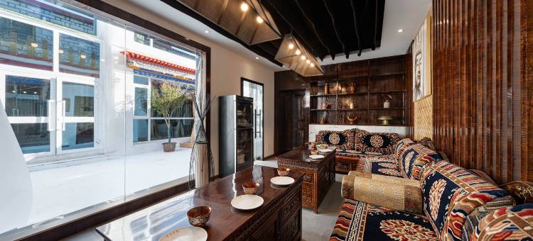 拉萨茉白别院(布达拉宫扎基寺店)图片