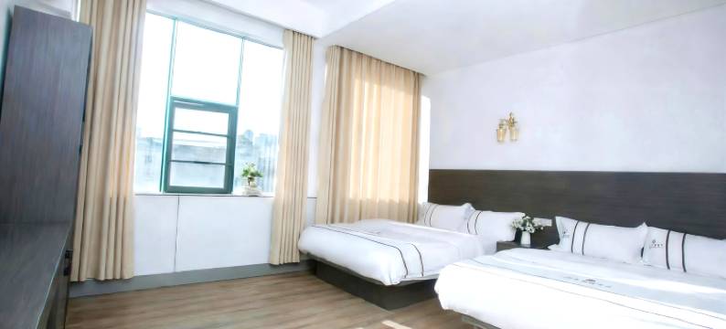 建水汽车主题酒店(建水大道店)图片