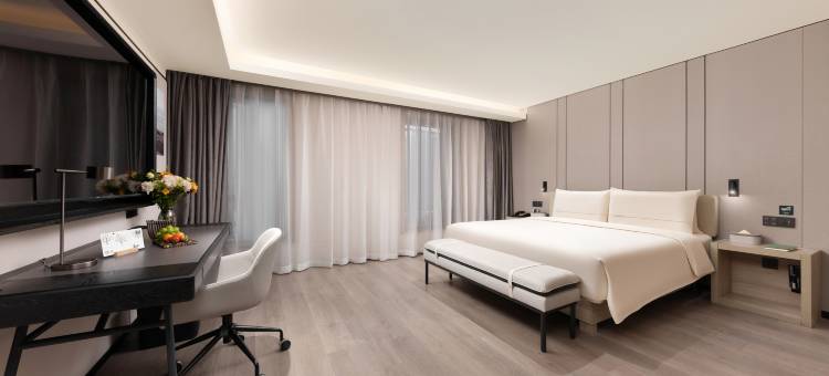 西安高新科技路地铁站亚朵酒店图片