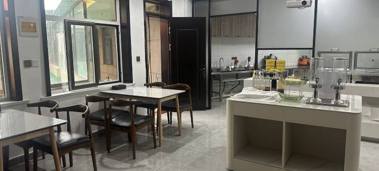 如家驿居酒店(乌兰察布市政府万达广场店)图片