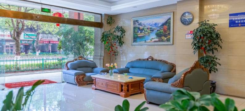 阳光假日酒店(西昌旅游集散中心店)图片