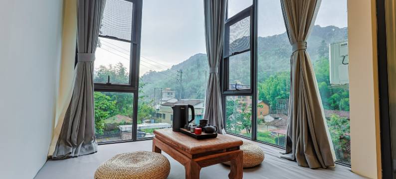 南昆山花溪雨水云居图片