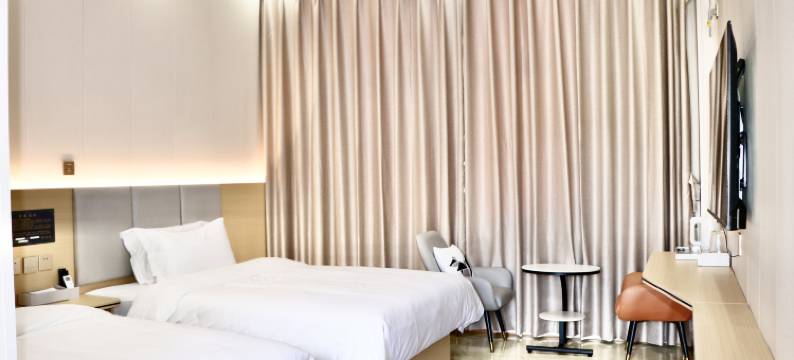 察隅工布云边酒店图片