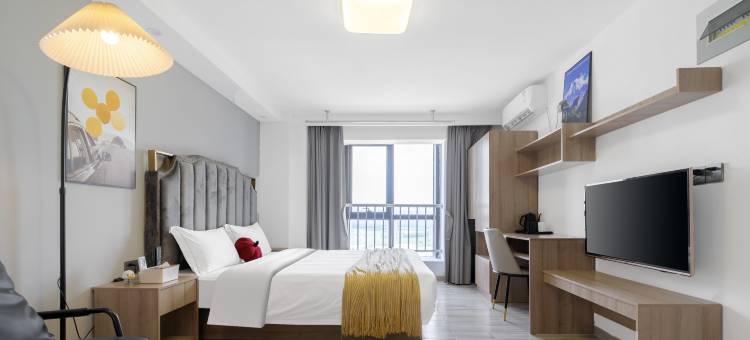 在路上速泊公寓(华天涉外职业技术学院南洋职业学院店)图片