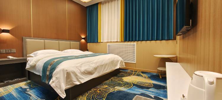 月畔湾轻奢酒店图片