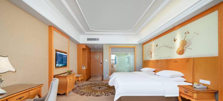 维也纳酒店(昆明斗南花卉市场金桂街地铁站店)图片