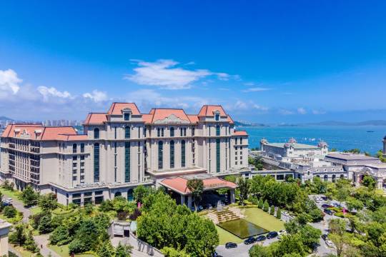 青島施柏閣酒店