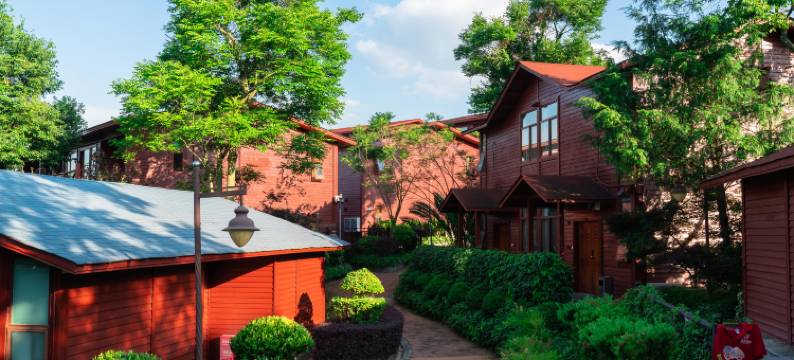 石林石泉村木屋酒店图片