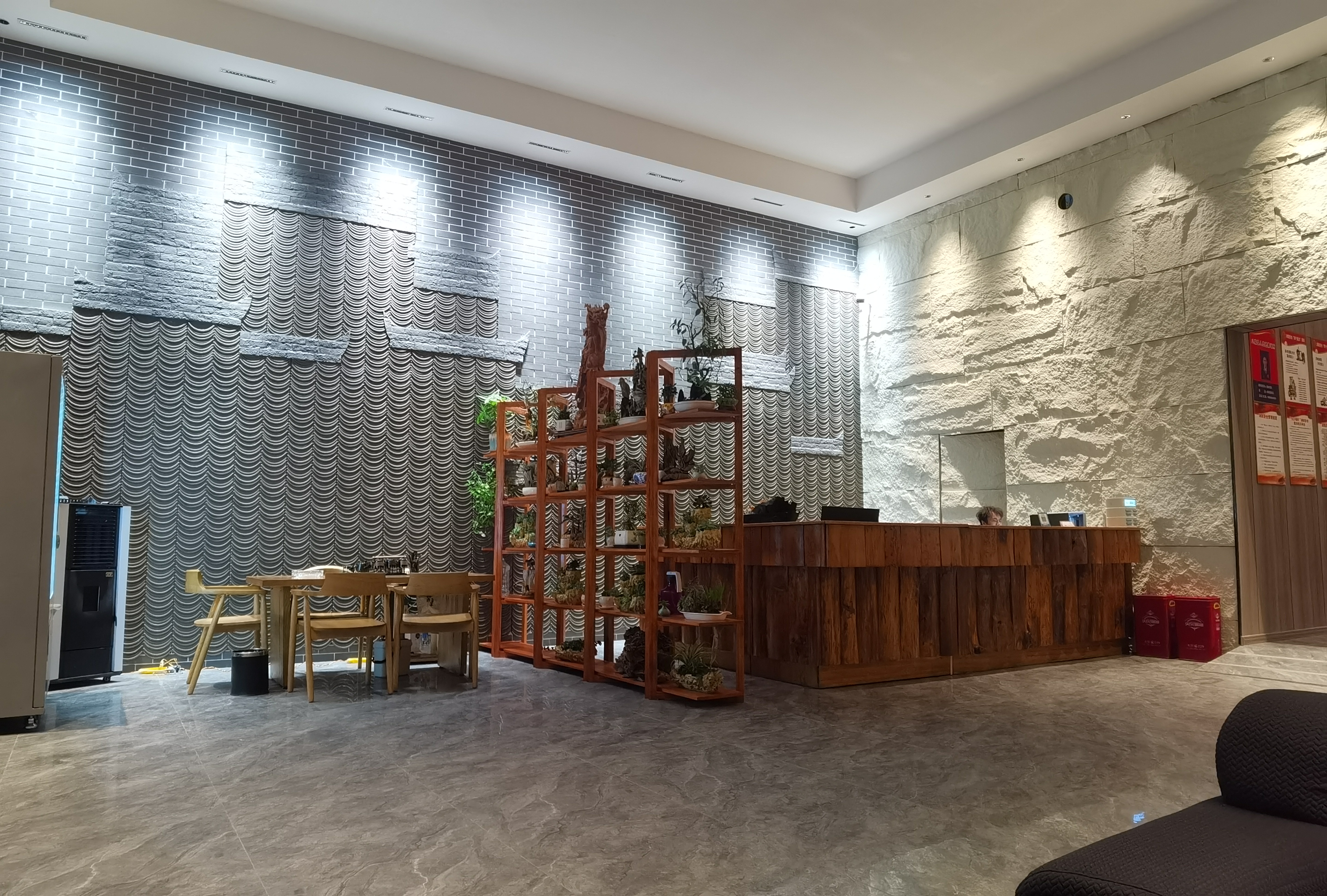 Basu Mingjing Hotel (Ranwu Lake)Over view