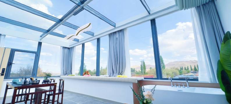 敦煌悦沙居观景客栈(鸣沙山月牙泉景区店)图片