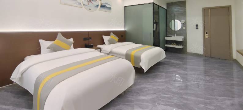 曲靖龙栖阁酒店图片