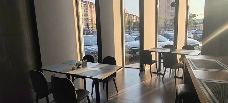 如家商旅酒店(天津火车站后广场幸福公园地铁站店)图片