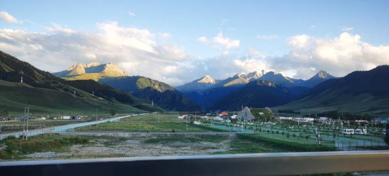 嘉昂民宿(昭苏夏塔景区店)图片