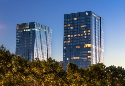 杭州中心四季酒店外景图