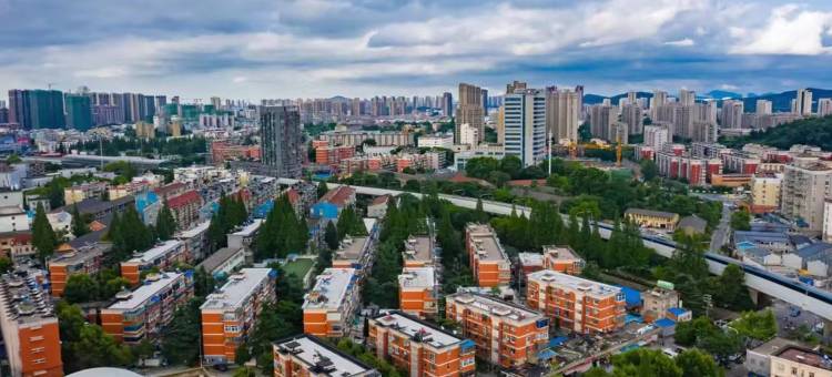 南京站红山动物园亚朵酒店图片