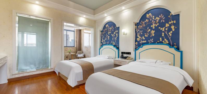 长沙逸盛主题酒店(中南大学阳光地铁站店)图片