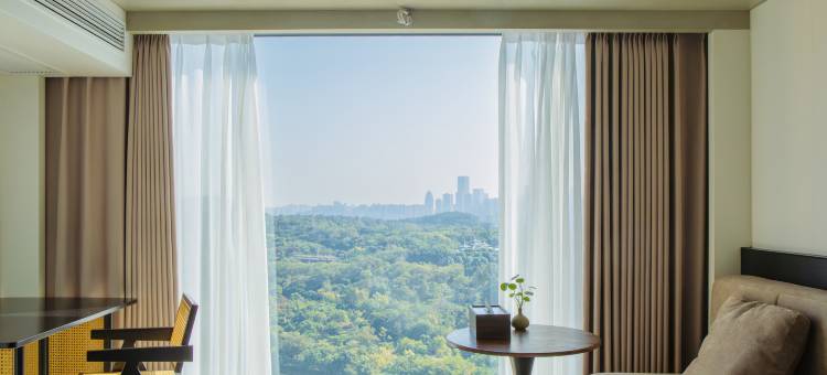 晒季·高空湖景酒店公寓(南宁青秀山会展中心店)图片