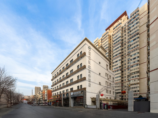 佰俪商务酒店(天津大学海光寺地铁站店)