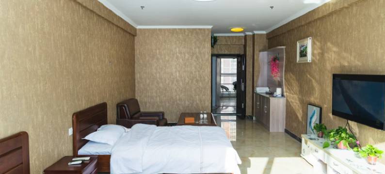 泽光自助民宿(承德南站店)图片