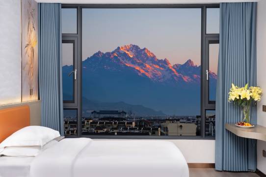 丽江之星丨日照金山·古城花园酒店图片