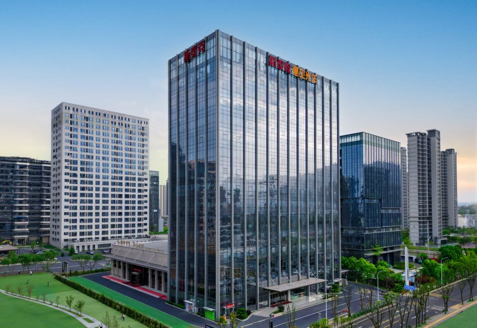 遇见光年酒店（福州闽侯大学城店）外景图