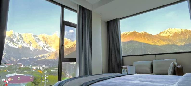 观峰居酒店(索松村店)图片