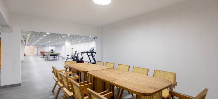 安吉云上草原·伴山美宿(熊猫部落探险乐园店)图片