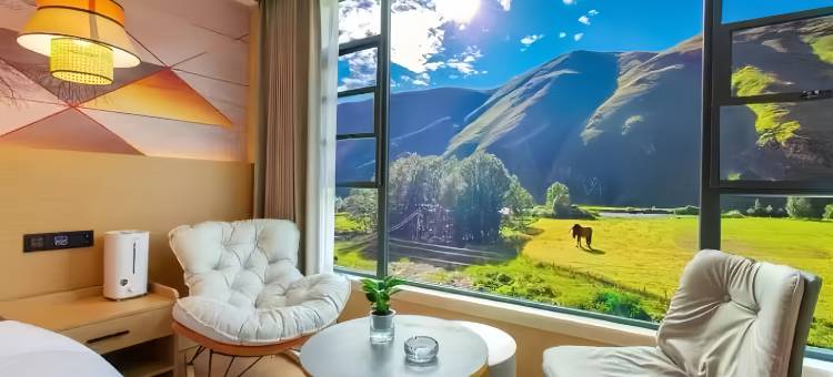 唐东塔尔｜ MOUNTAIN·VIEW·Scenery 山野度假酒店(新都桥店)图片
