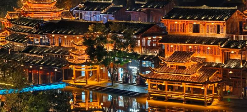 曼珀·轻奢全景酒店(黔西高铁站黔西一中店)图片