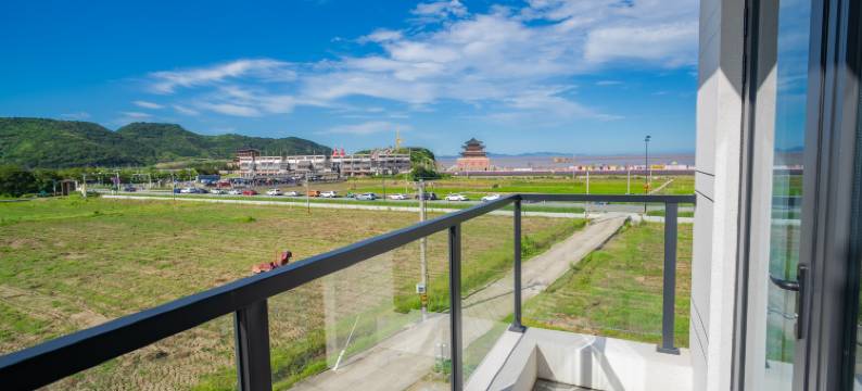 山海云宿·日出海景民宿(舟山鹿栏晴沙店)图片