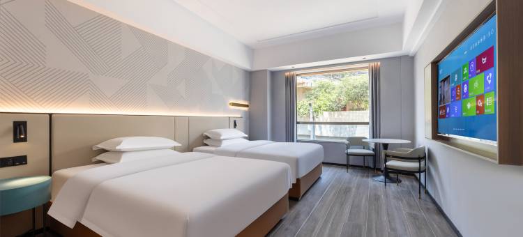 柏曼酒店(佛山西樵山风景区广东千古情店)图片