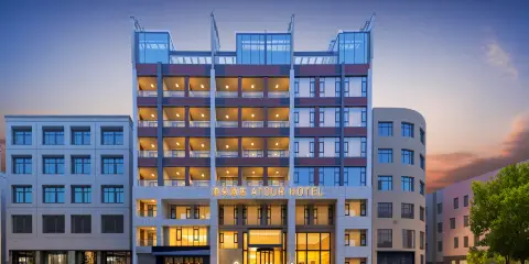 興義桔山廣場碧雲路亞朵酒店