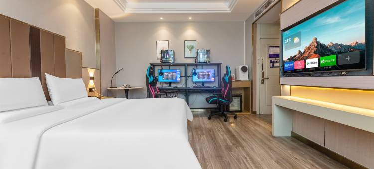 竞族电竞酒店(安庆高铁站光彩大市场店)图片