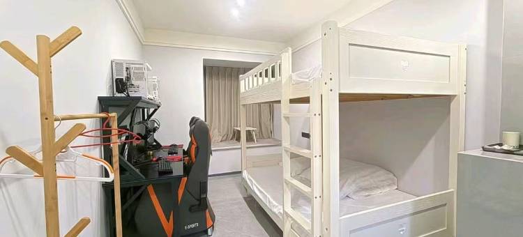 极蜂电竞民宿(宜宾学院店)图片