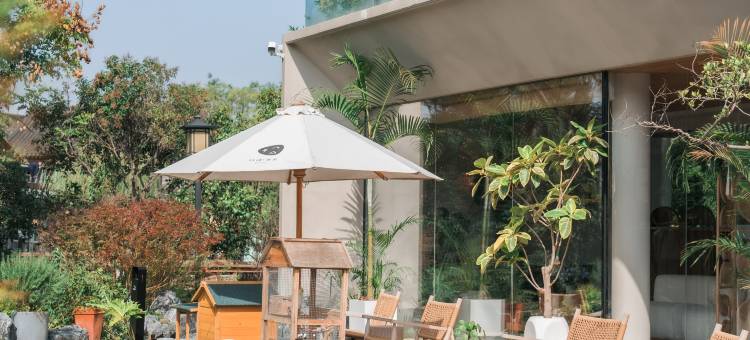 松间吾舍民宿(开封清明上河园万岁山武侠城店)图片